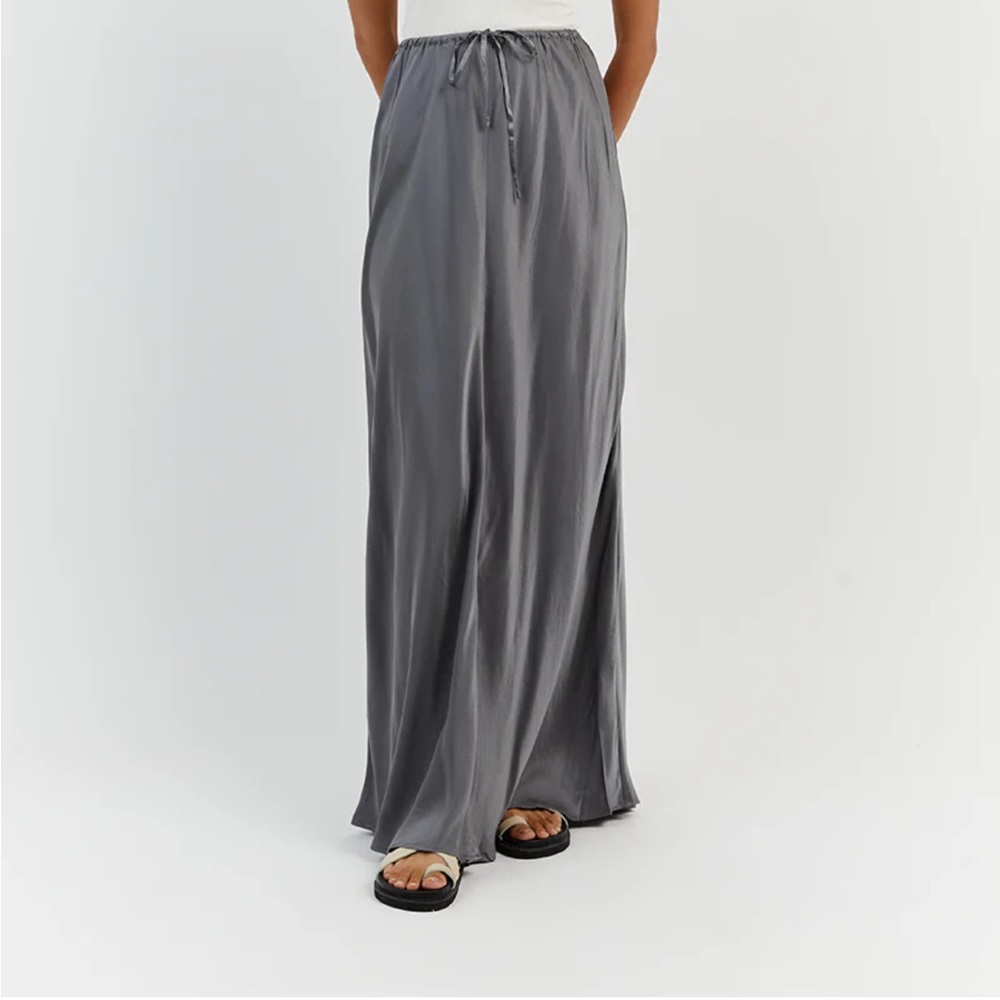 DISSH LAYLA SILK MIDI SKIRT IN GRAY / CHARCOAL